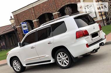 Позашляховик / Кросовер Lexus LX 2008 в 