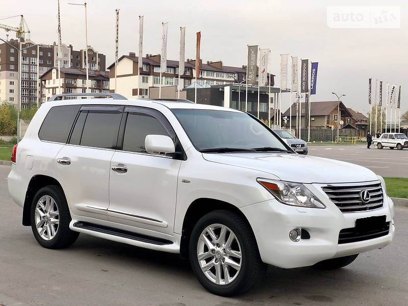Внедорожник / Кроссовер Lexus LX 2008 в Киеве