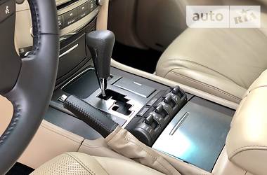 Позашляховик / Кросовер Lexus LX 2008 в 