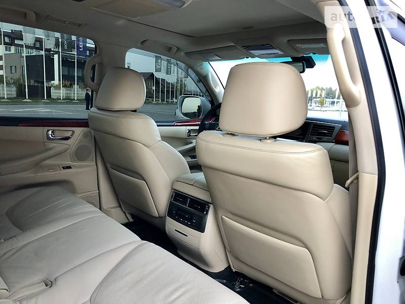 Внедорожник / Кроссовер Lexus LX 2008 в Киеве