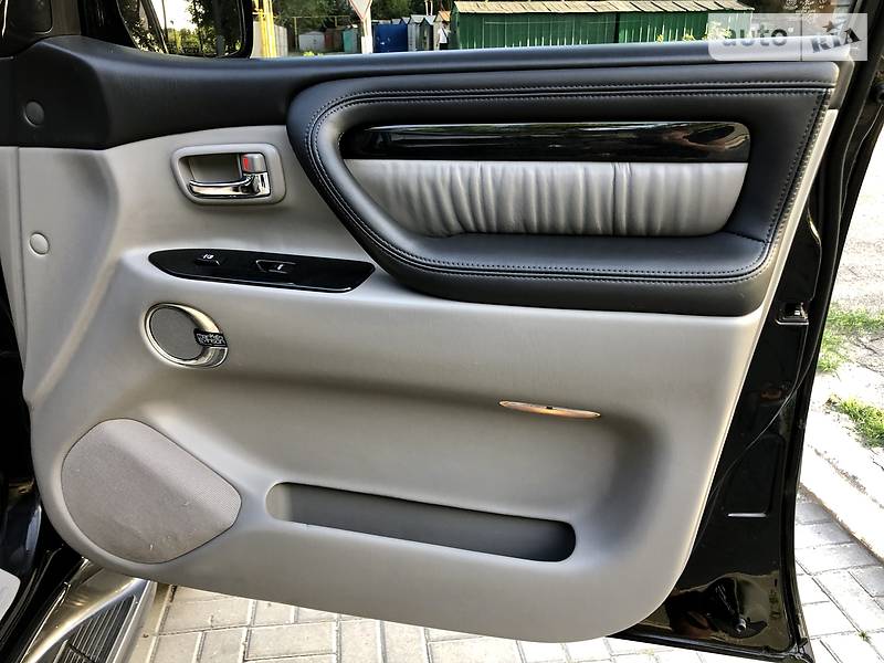 Позашляховик / Кросовер Lexus LX 2007 в Дніпрі