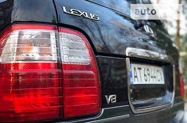 Внедорожник / Кроссовер Lexus LX 1999 в Ивано-Франковске
