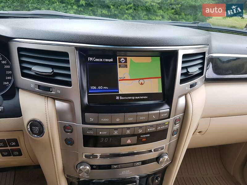 Позашляховик / Кросовер Lexus LX 2012 в Умані
