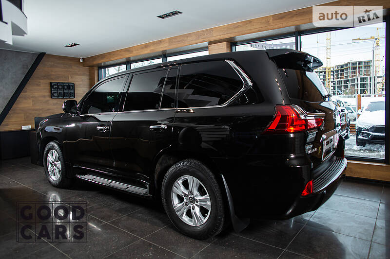 Позашляховик / Кросовер Lexus LX 2017 в Одесі