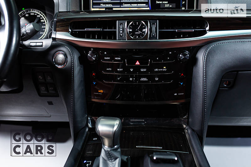 Позашляховик / Кросовер Lexus LX 2017 в Одесі