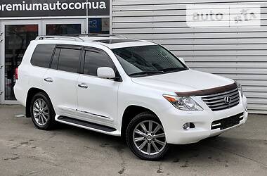 Внедорожник / Кроссовер Lexus LX 2011 в Киеве