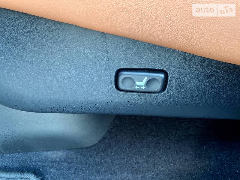 Позашляховик / Кросовер Lexus LX 2017 в Києві фото 45 Позашляховик / Кросовер Lexus LX 2017 в Києві