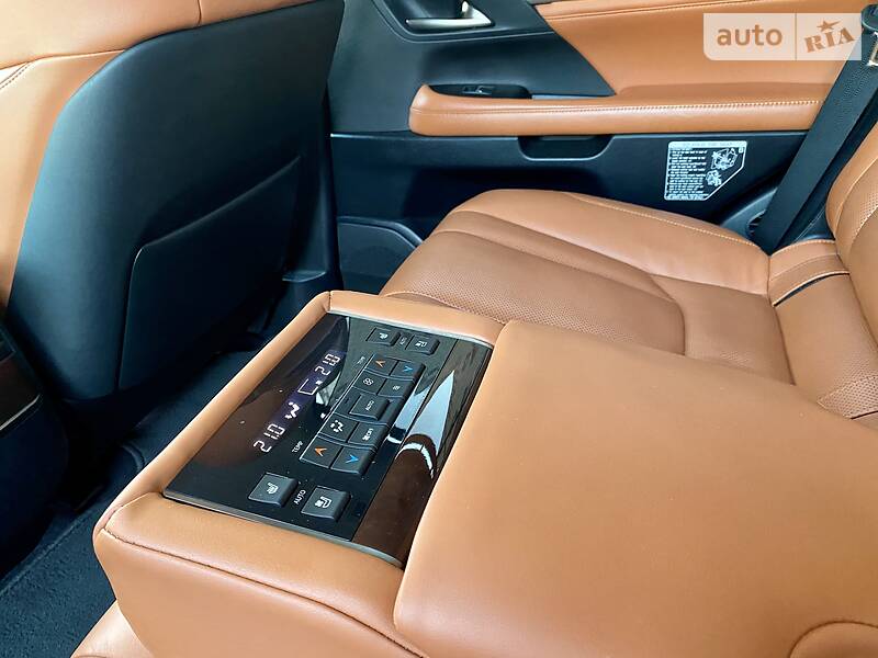 Позашляховик / Кросовер Lexus LX 2017 в Києві фото 49 Позашляховик / Кросовер Lexus LX 2017 в Києві