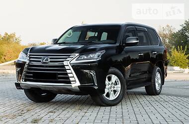 Позашляховик / Кросовер Lexus LX 2017 в 