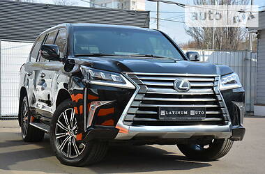 Позашляховик / Кросовер Lexus LX 2017 в 