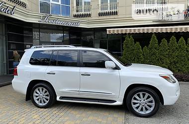 Позашляховик / Кросовер Lexus LX 2008 в 