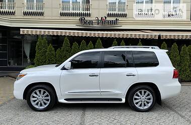 Позашляховик / Кросовер Lexus LX 2008 в 