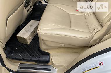 Позашляховик / Кросовер Lexus LX 2008 в 