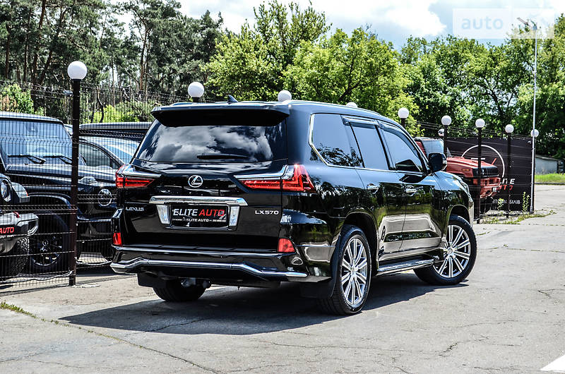 Позашляховик / Кросовер Lexus LX 2016 в Києві