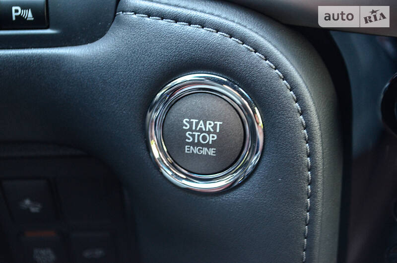 Позашляховик / Кросовер Lexus LX 2016 в Києві