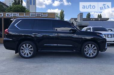 Внедорожник / Кроссовер Lexus LX 2016 в 