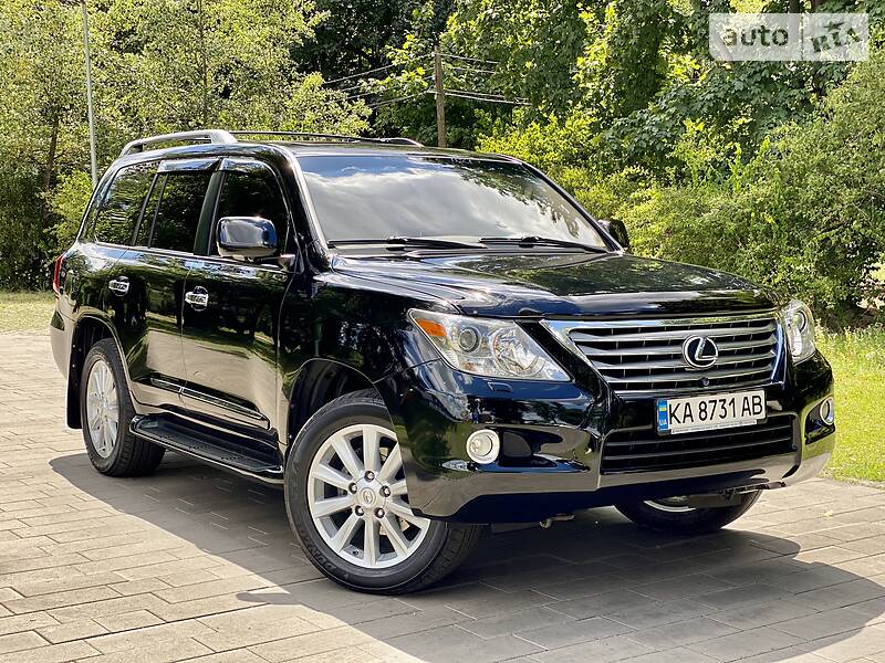 Внедорожник / Кроссовер Lexus LX 2011 в Киеве