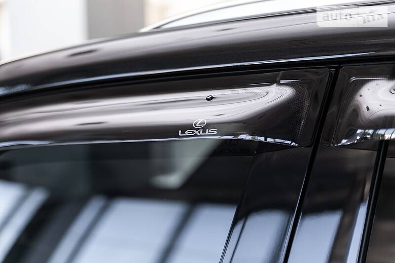 Позашляховик / Кросовер Lexus LX 2017 в Одесі