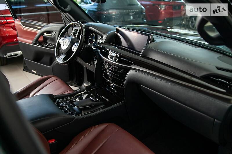 Позашляховик / Кросовер Lexus LX 2017 в Одесі