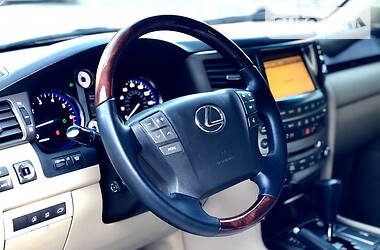 Внедорожник / Кроссовер Lexus LX 2010 в Днепре