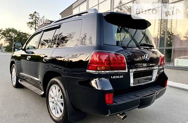 Внедорожник / Кроссовер Lexus LX 2008 в Киеве