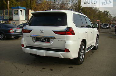 Внедорожник / Кроссовер Lexus LX 2018 в 