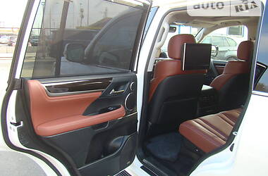 Внедорожник / Кроссовер Lexus LX 2018 в 