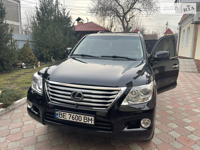 Внедорожник / Кроссовер Lexus LX 2008 в Николаеве