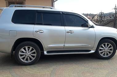 Внедорожник / Кроссовер Lexus LX 2008 в Черновцах