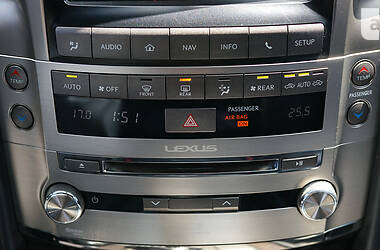 Внедорожник / Кроссовер Lexus LX 2015 в 