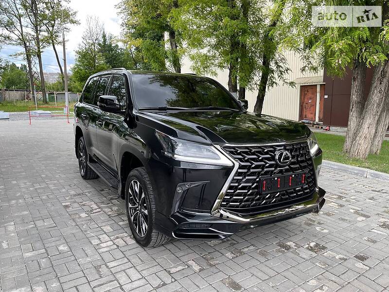 Позашляховик / Кросовер Lexus LX 2021 в 