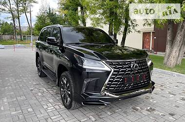 Позашляховик / Кросовер Lexus LX 2021 в 