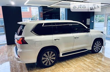 Позашляховик / Кросовер Lexus LX 2019 в Києві