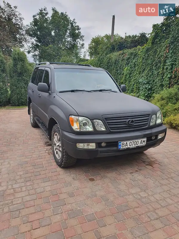 Lexus LX 2004