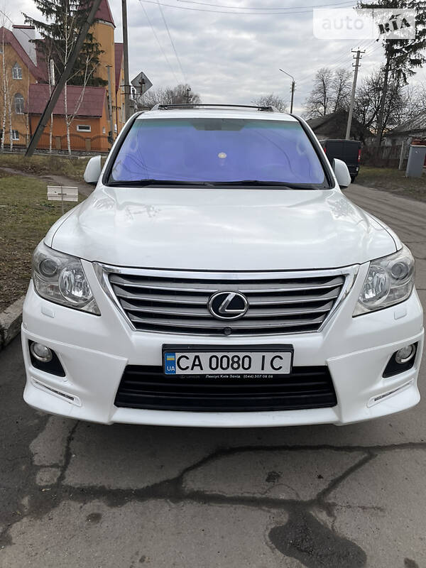 Внедорожник / Кроссовер Lexus LX 2010 в Киеве