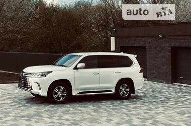 Внедорожник / Кроссовер Lexus LX 2018 в 