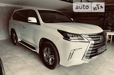 Внедорожник / Кроссовер Lexus LX 2018 в 
