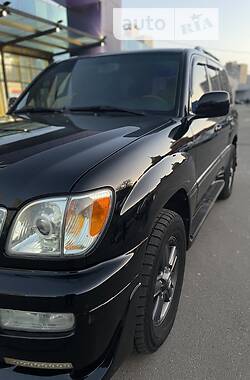 Внедорожник / Кроссовер Lexus LX 2006 в 
