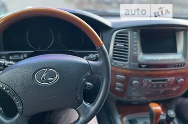 Внедорожник / Кроссовер Lexus LX 2006 в 