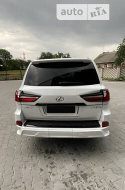 Позашляховик / Кросовер Lexus LX 2008 в Чернівцях