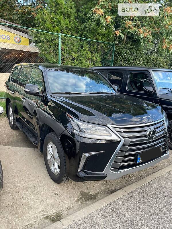 Lexus LX 2017