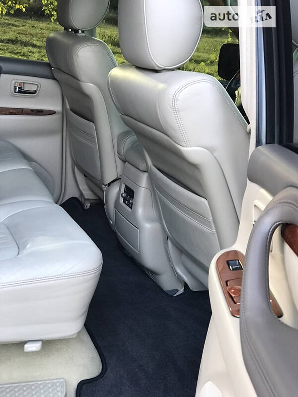 Позашляховик / Кросовер Lexus LX 2006 в Чернігові