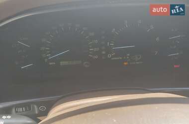 Лимузин Lexus LX 1999 в Лубнах