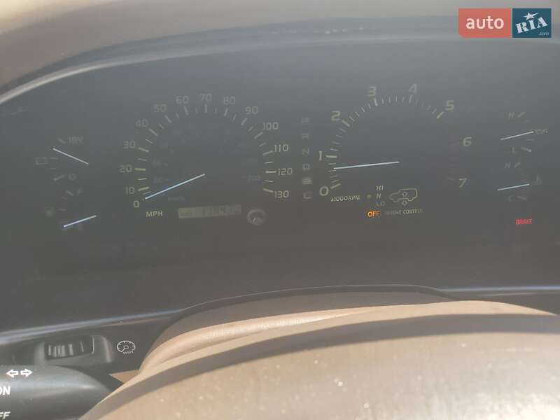 Лимузин Lexus LX 1999 в Лубнах