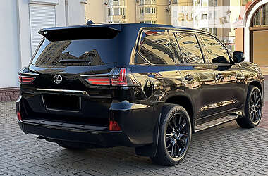 Позашляховик / Кросовер Lexus LX 2020 в 