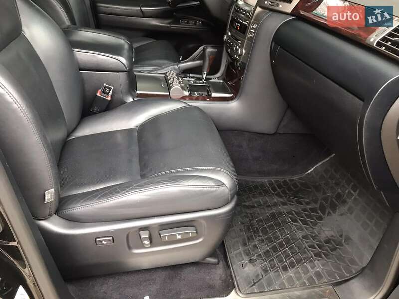 Позашляховик / Кросовер Lexus LX 2011 в Харкові