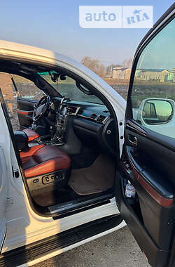 Внедорожник / Кроссовер Lexus LX 2013 в Дубно