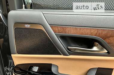 Позашляховик / Кросовер Lexus LX 2022 в 