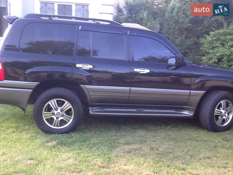 Позашляховик / Кросовер Lexus LX 2005 в Києві
