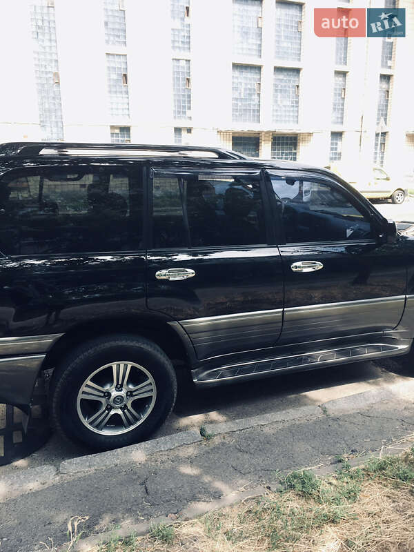 Позашляховик / Кросовер Lexus LX 2005 в Києві
